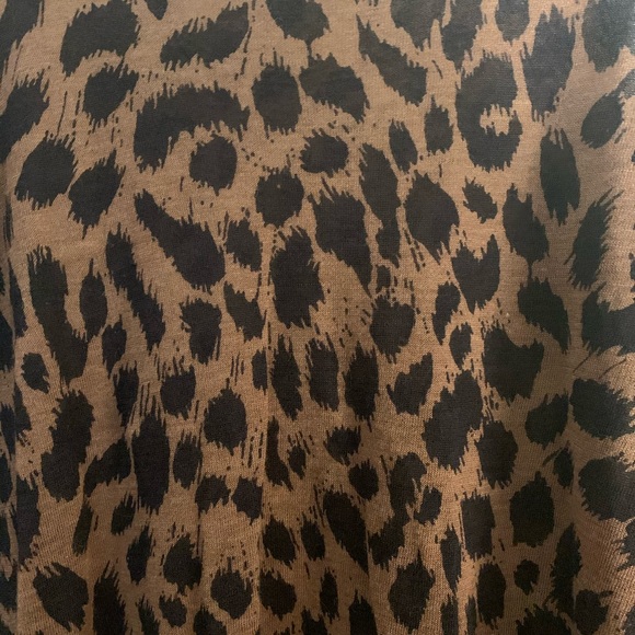 LOFT Leopard Sweater - Picture 4 of 5